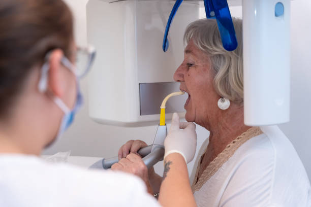 Best Emergency Tooth Extraction in Forsyth, MO